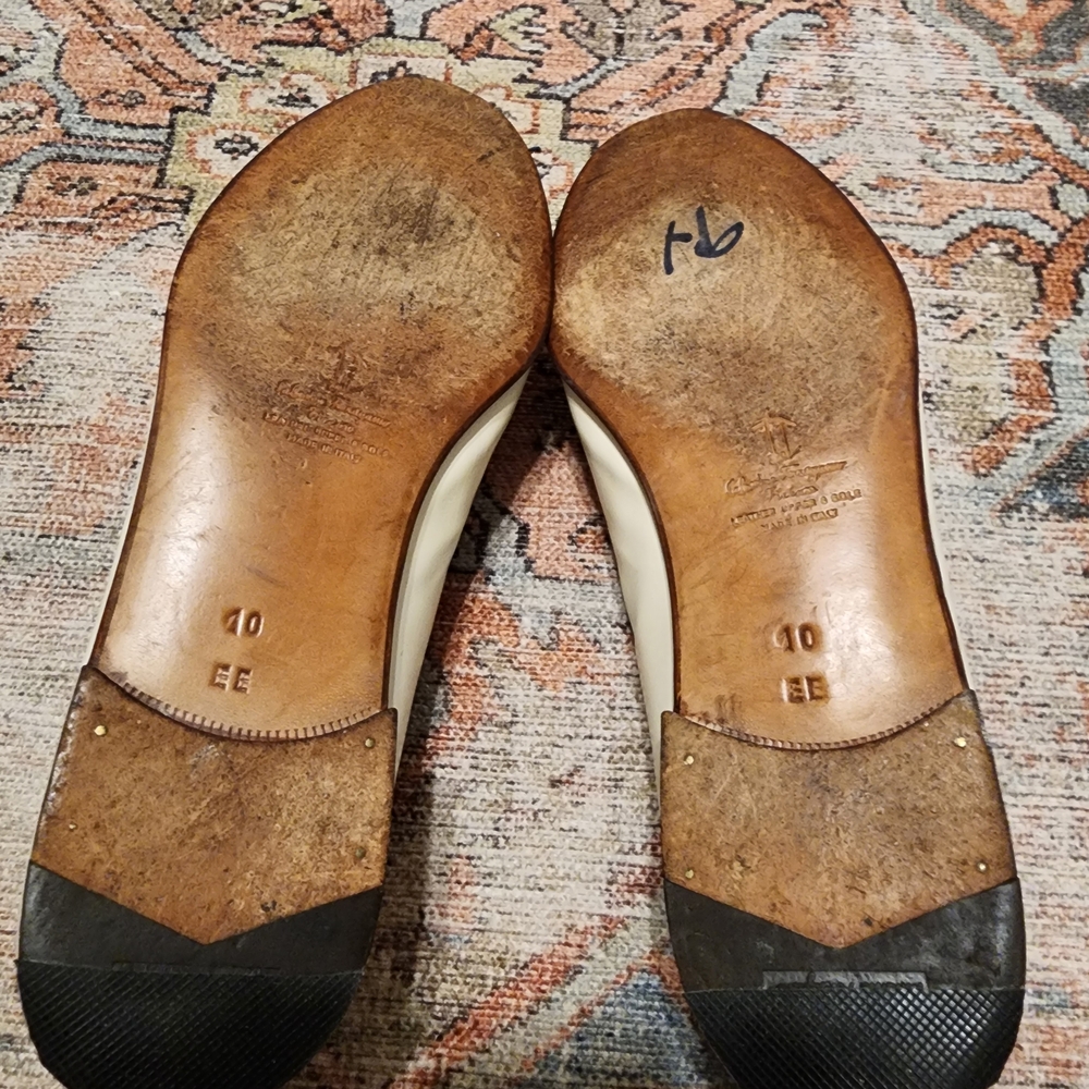 Salvatore Ferragamo Men's Cream Leather Loafers - Picture 7 of 9